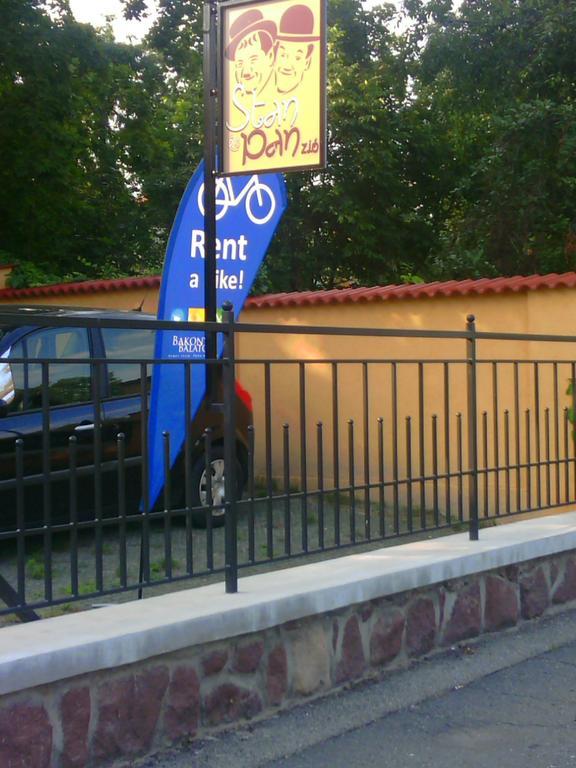 Stan Es Panzio Bed & Breakfast Balatonalmadi Exterior photo