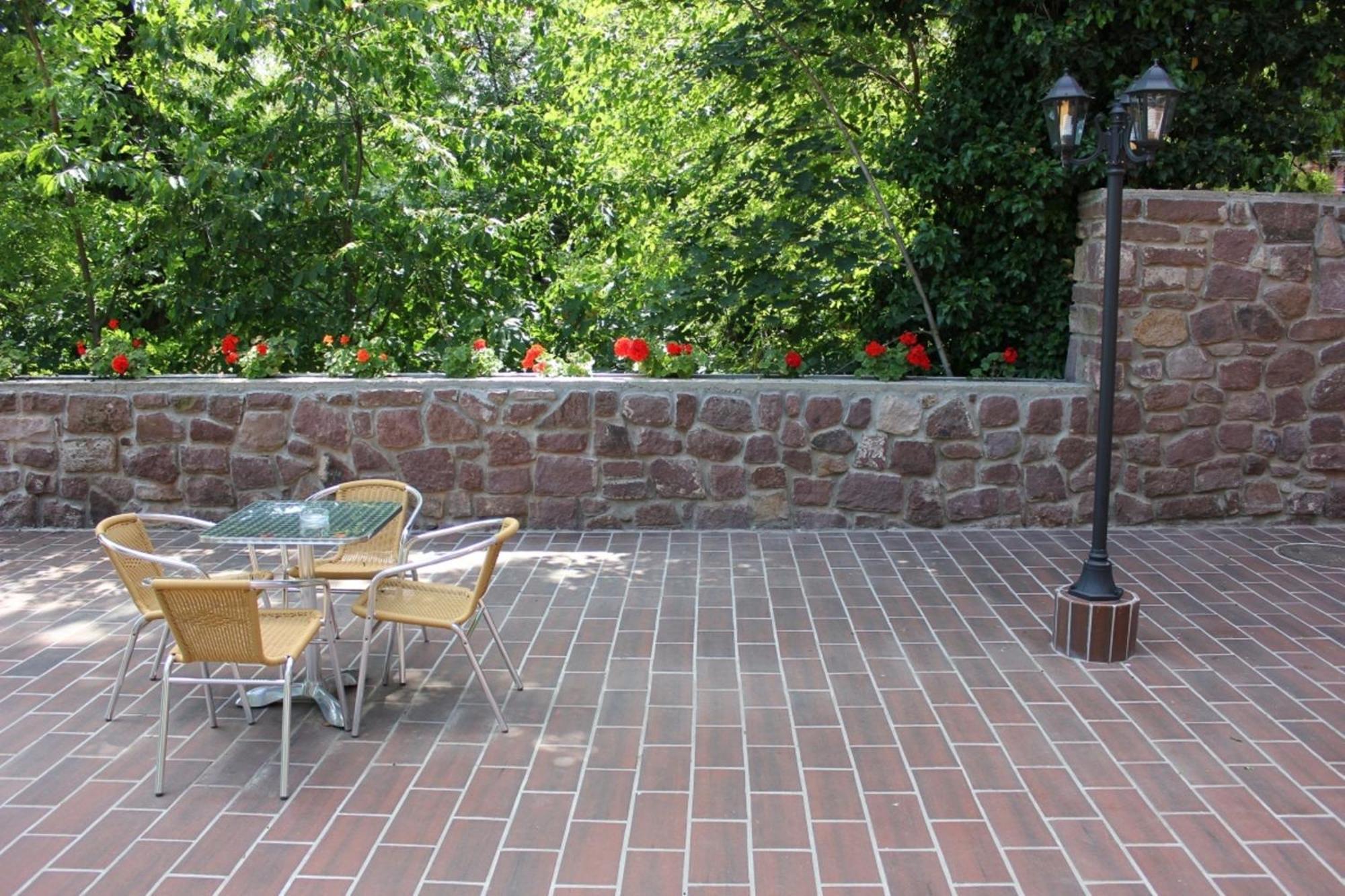 Stan Es Panzio Bed & Breakfast Balatonalmadi Exterior photo