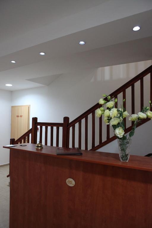 Stan Es Panzio Bed & Breakfast Balatonalmadi Exterior photo